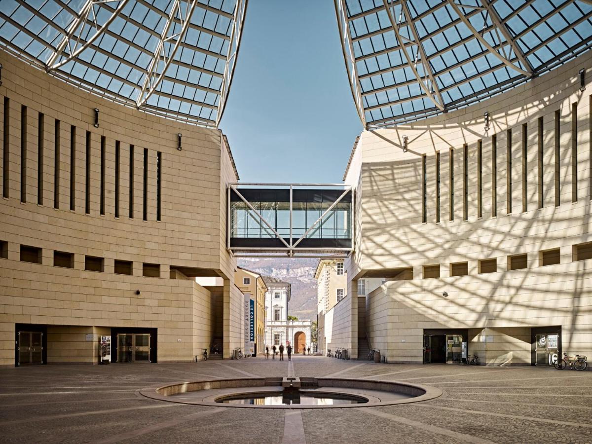 Smart Apartments Palazzo Mazzini Rovereto  Exterior foto