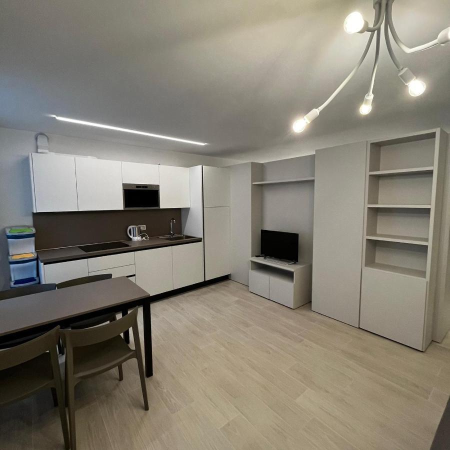 Smart Apartments Palazzo Mazzini Rovereto  Exterior foto