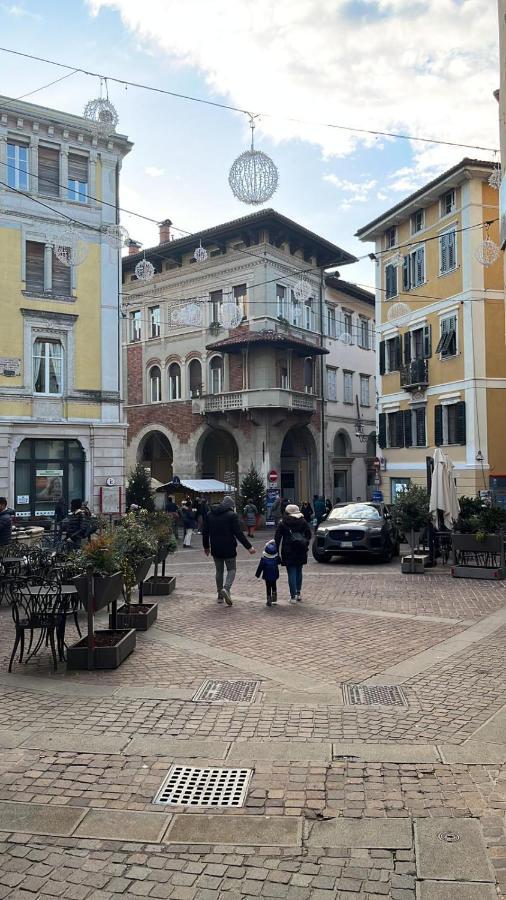 Smart Apartments Palazzo Mazzini Rovereto  Exterior foto